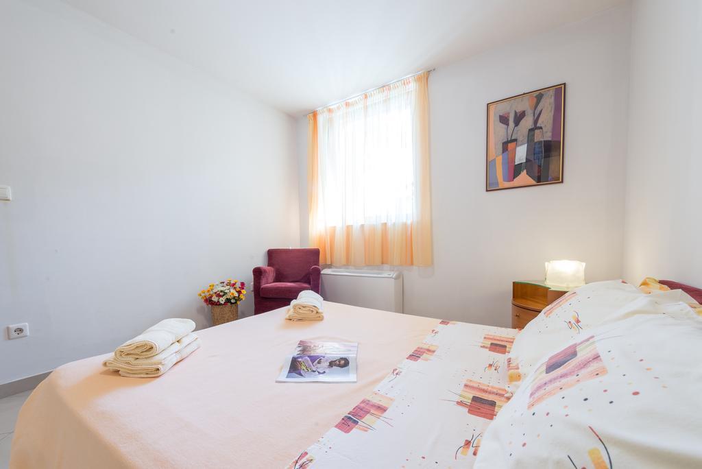 Apartment Dora 챠브타트 외부 사진