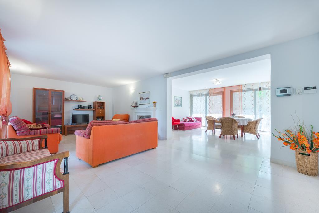 Apartment Dora 챠브타트 외부 사진